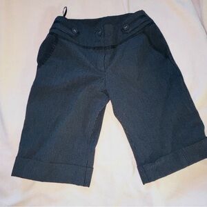 Women's Black Capris